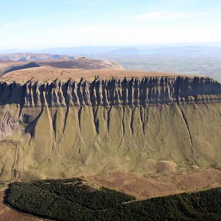 Отель Strandhill And 4*