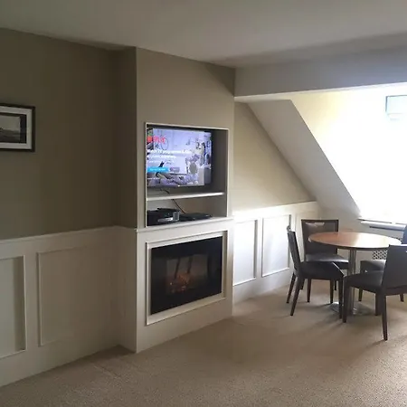 Отель Strandhill Boutique Hotel Lodge And Suites