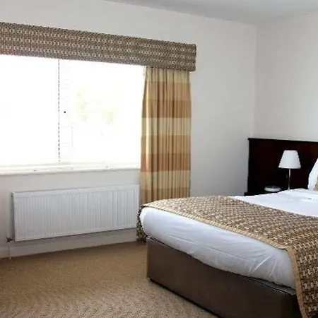 Отель Strandhill And 4*